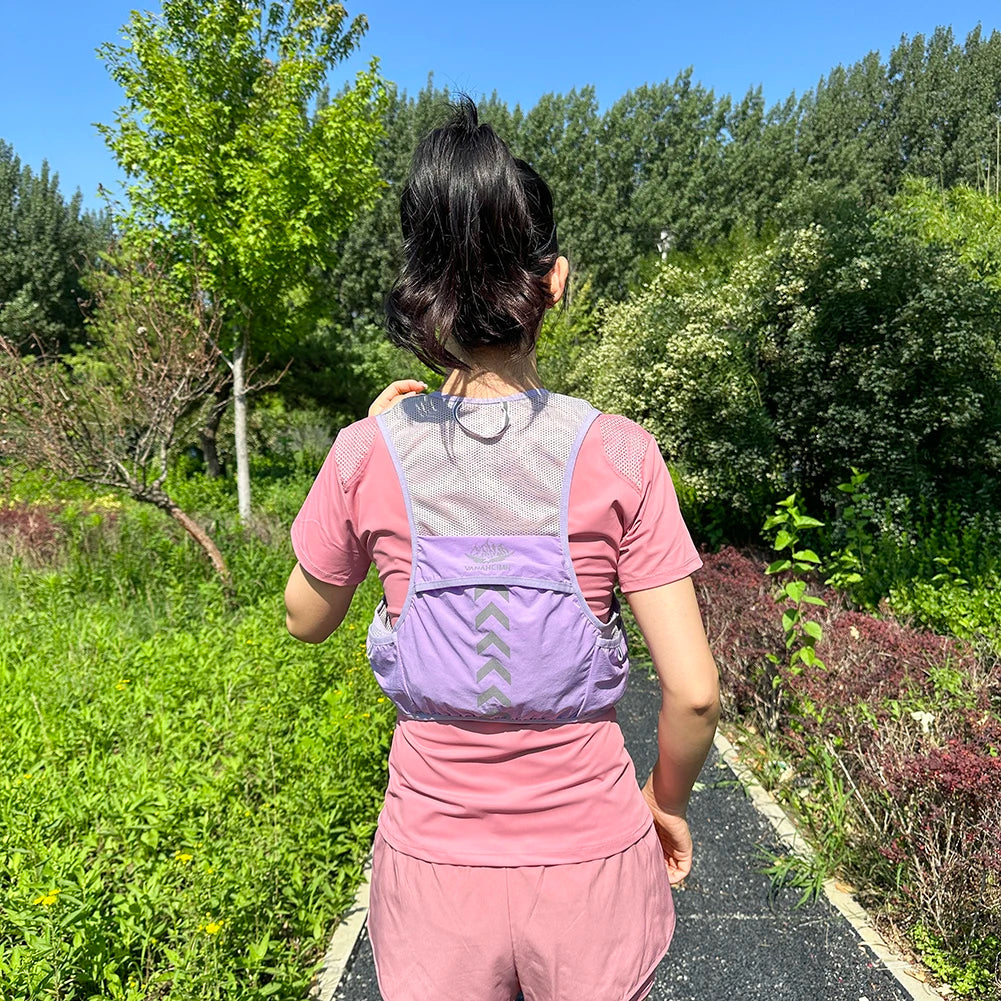 Hydration Jogging Vest Ultralight Breathable Running Race Hydration Vest Women Men Functional Pack for Marathon Cycling Hiking