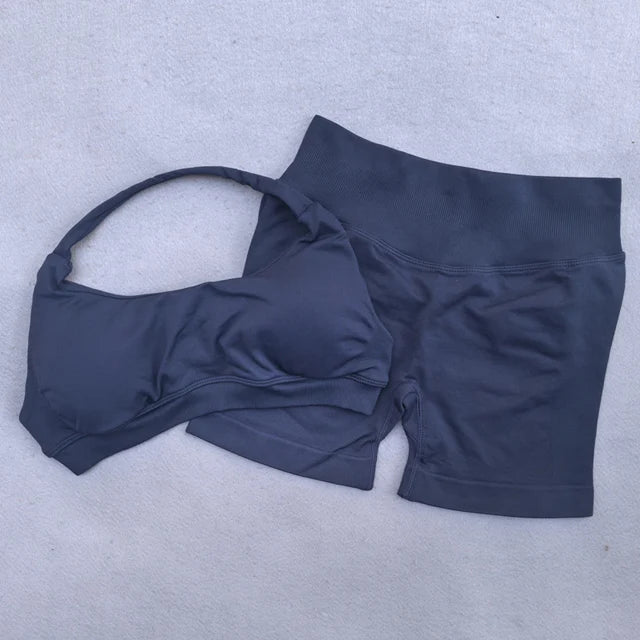 Seamless Yoga Set 2 PCS Sports Suit Female Workout Clothes Halter Sports Bra Scrunch Bum Gym Shorts Women Running Sportswear